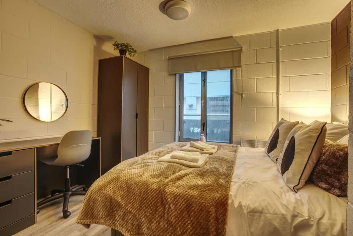 1Br City Centre Apt, Self Check In, Wifi, By Derbnb Sheffield Extérieur photo
