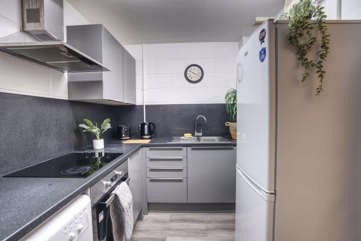 1Br City Centre Apt, Self Check In, Wifi, By Derbnb Sheffield Extérieur photo